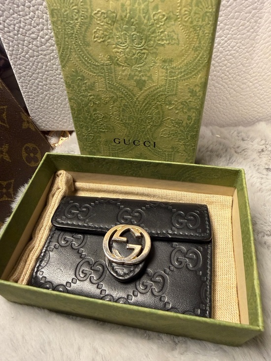 Gucci Other - Gucci Black Embossed GG Card Case with Gold Interlocking G